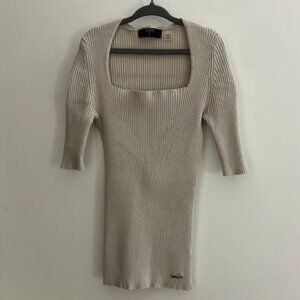 Women’s Tahari ribbed short sleeve square neck top